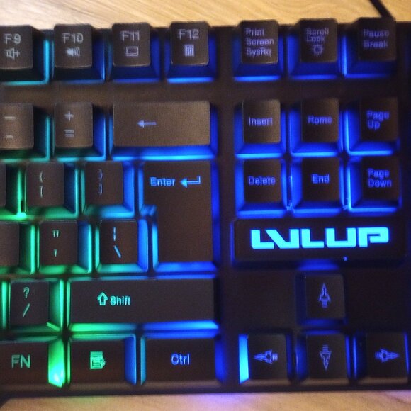Lighted Gaming Keyboard - Picture 3 of 6